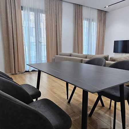 Free Parking Tirana Modern Escape Lejlighed Eksteriør billede